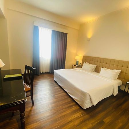 Liberty 2 Hotel Хошимин Екстериор снимка