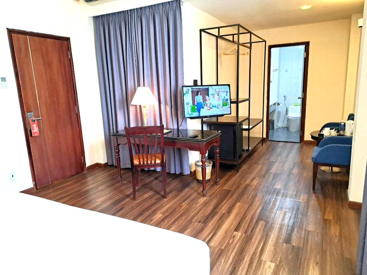 Liberty 2 Hotel Хошимин Екстериор снимка