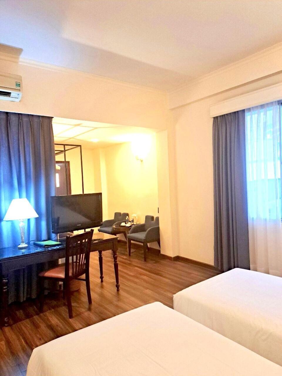 Liberty 2 Hotel Хошимин Екстериор снимка