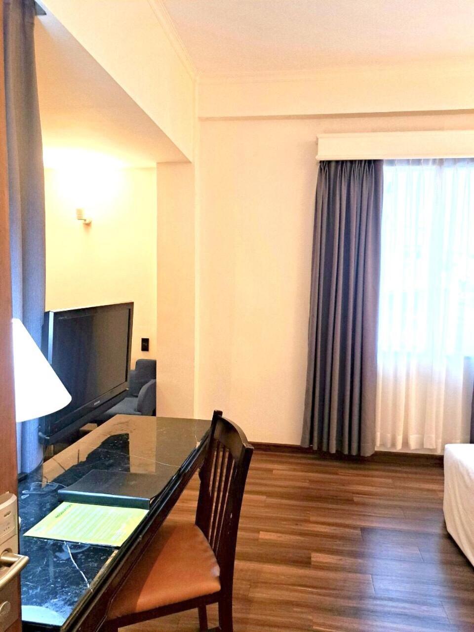 Liberty 2 Hotel Хошимин Екстериор снимка