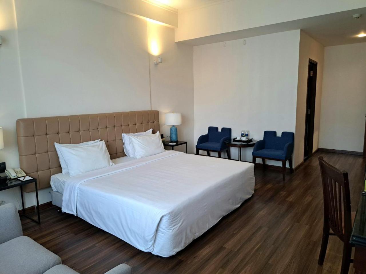 Liberty 2 Hotel Хошимин Екстериор снимка