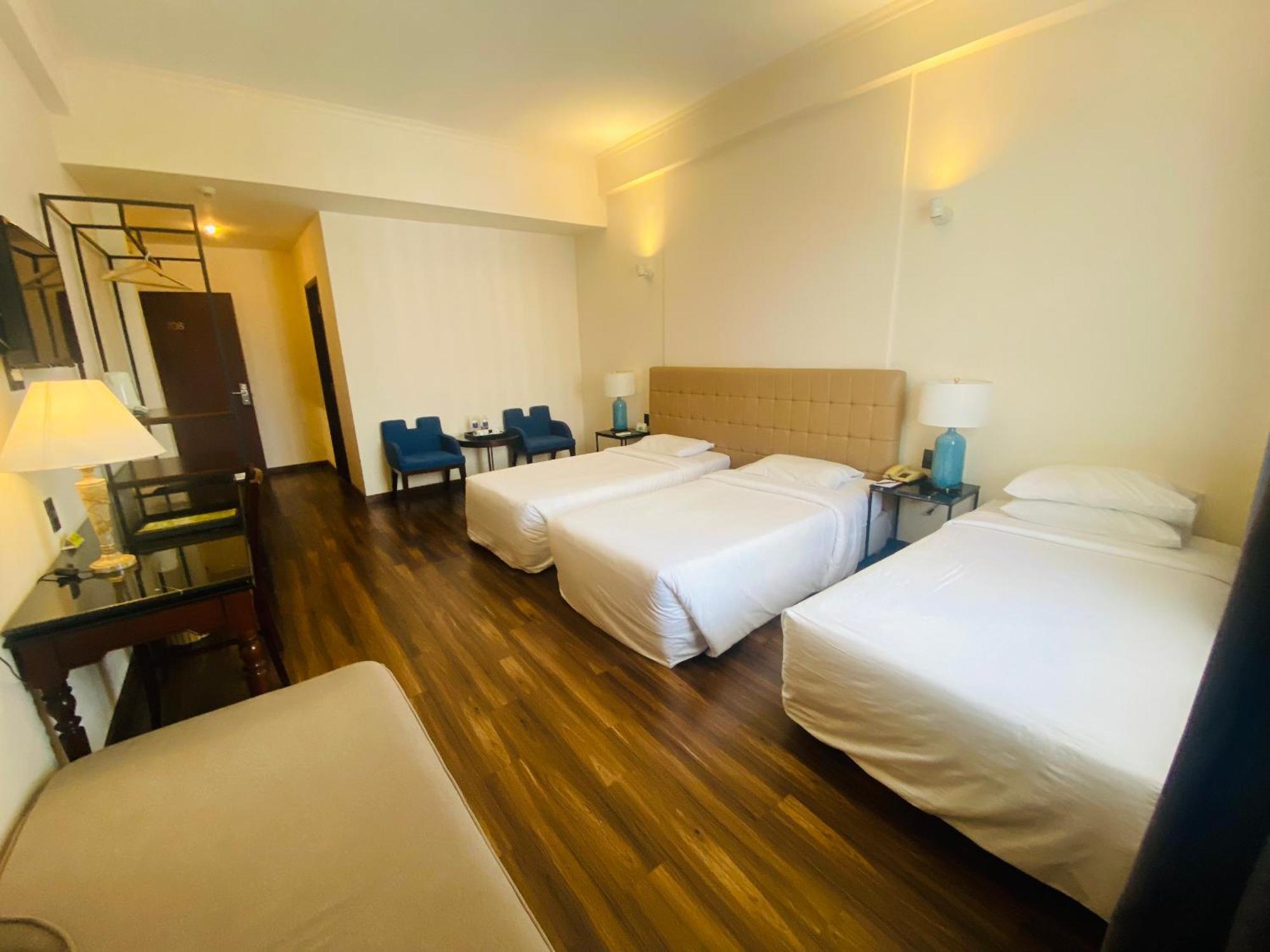 Liberty 2 Hotel Хошимин Екстериор снимка