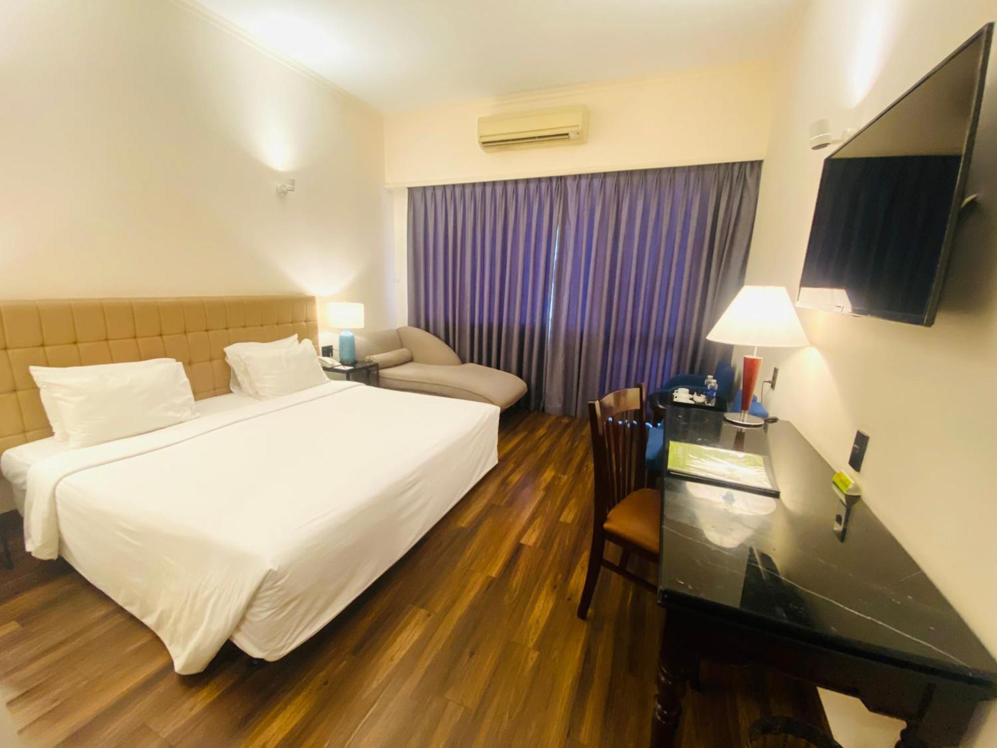 Liberty 2 Hotel Хошимин Екстериор снимка